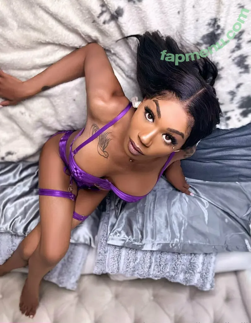 iloveleilanili nude photo #0014 (iamleilanili)