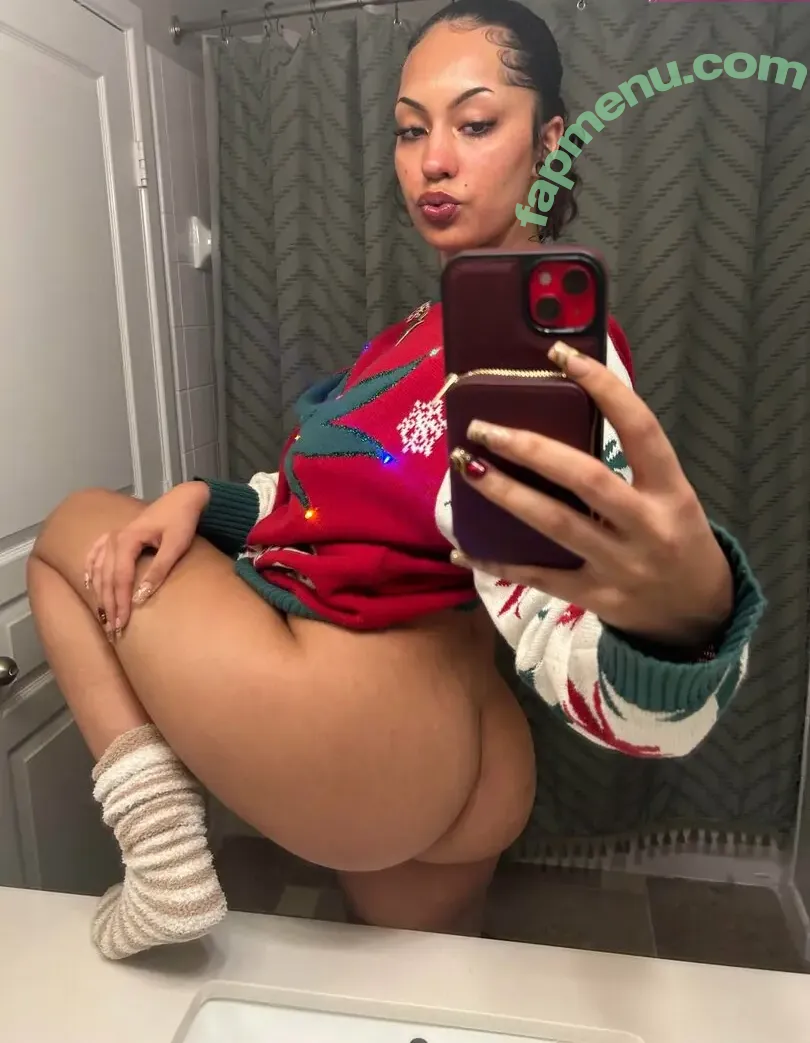 iloveraine nude photo #0015 (QueenRainsParadise / away / rainainparadise / rainasparadise / raineebowfree / sting.rai)