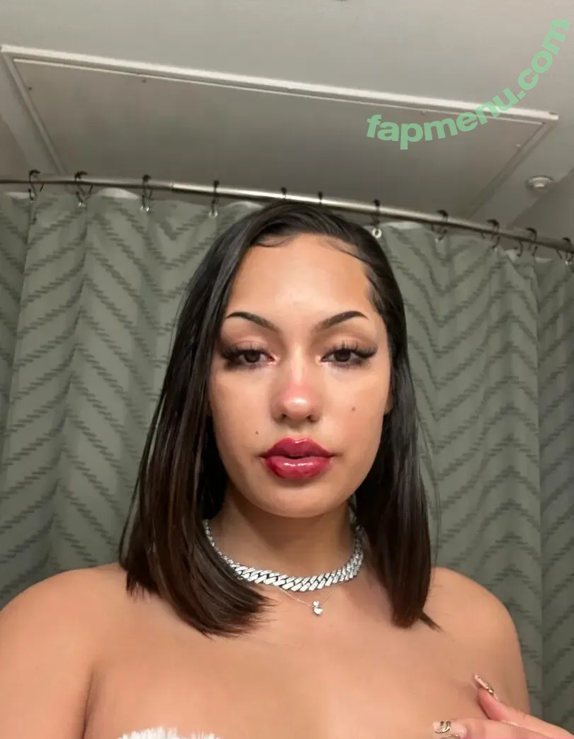 iloveraine nude photo #0030 (QueenRainsParadise / away / rainainparadise / rainasparadise / raineebowfree / sting.rai)