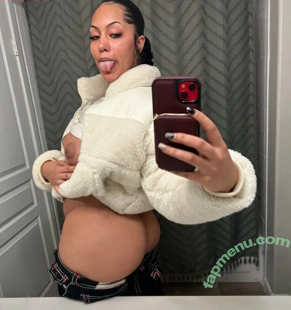 iloveraine nude photo #0039 (QueenRainsParadise / away / rainainparadise / rainasparadise / raineebowfree / sting.rai)