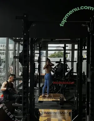 ilovesushi.and.coffee / all_about._.emma nude photo #0104