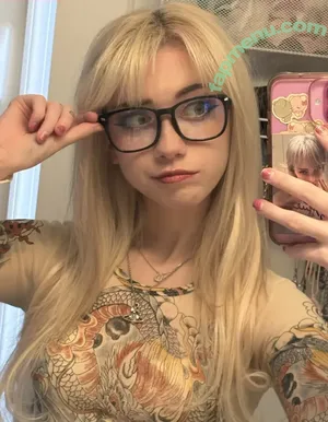 Iluvmeww / iluvmey nude photo #0818