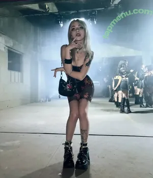 Iluvmeww / iluvmey nude photo #0951