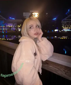 Iluvmeww / iluvmey nude photo #0966