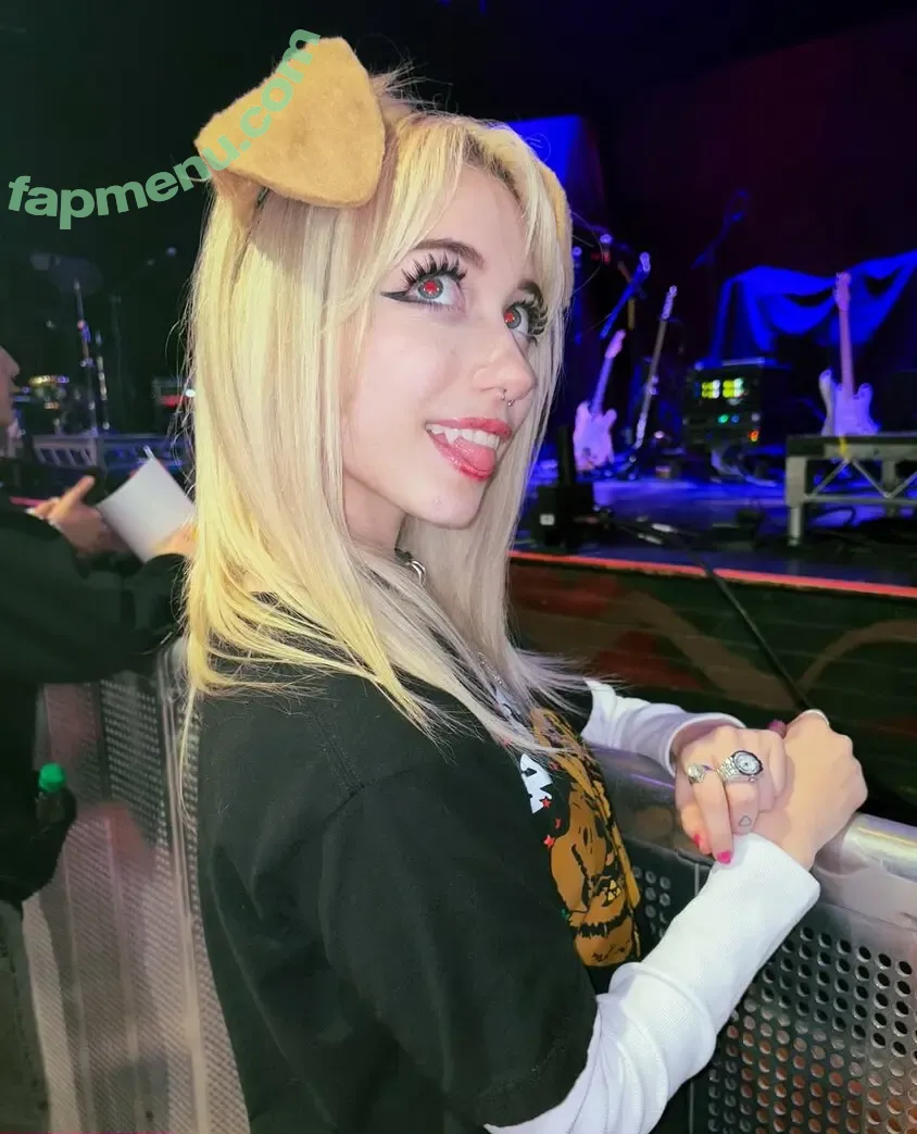 Iluvmeww nude photo #0875 (iluvmey)