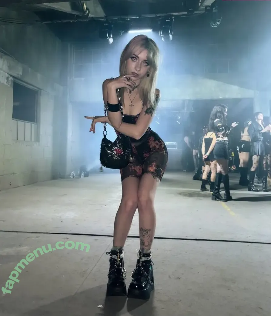 Iluvmeww nude photo #0949 (iluvmey)