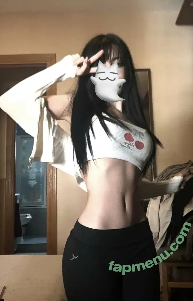 ily_yuumi nude photo #0006 (Yuumi_irl / irl_yuumii / onlyfans)