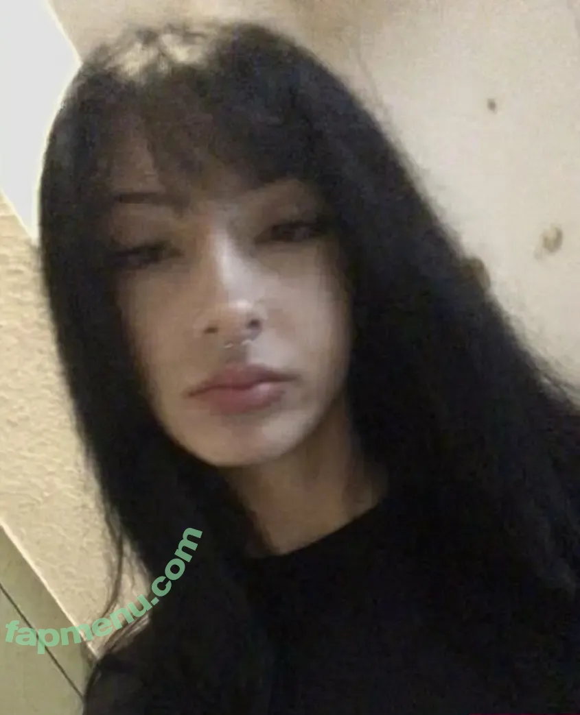 ily_yuumi nude photo #0009 (Yuumi_irl / irl_yuumii / onlyfans)