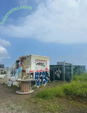 Ilykarma / joann.eee nude photo #0136