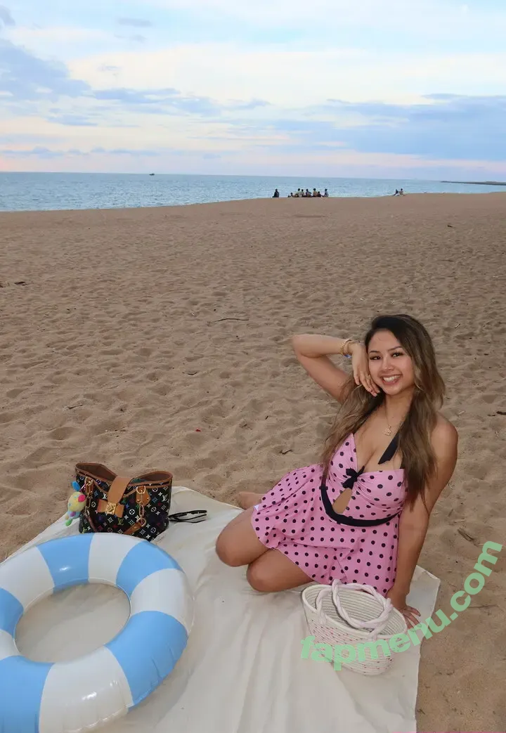 Ilykarma nude photo #0110 (joann.eee)