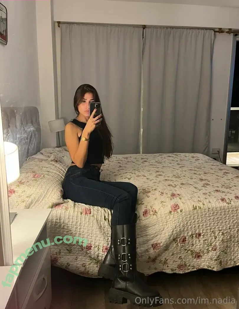 Im Nadia nude photo #0033 (im.nadia / nadiakamine)