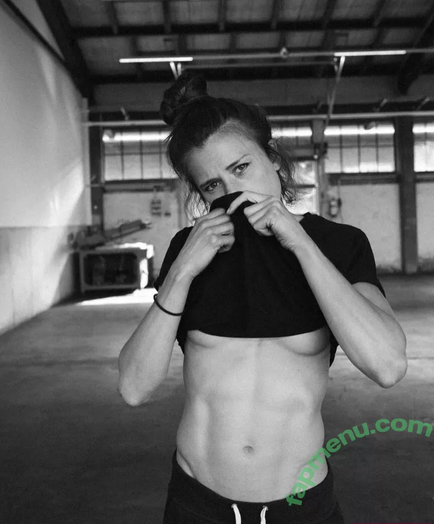 Imke Salander nude photo #0010 (imkesalander)