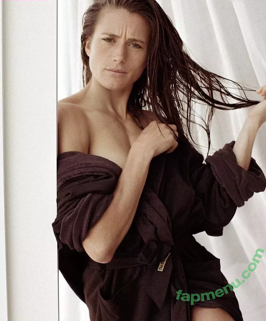 Imke Salander nude photo #0143 (imkesalander)