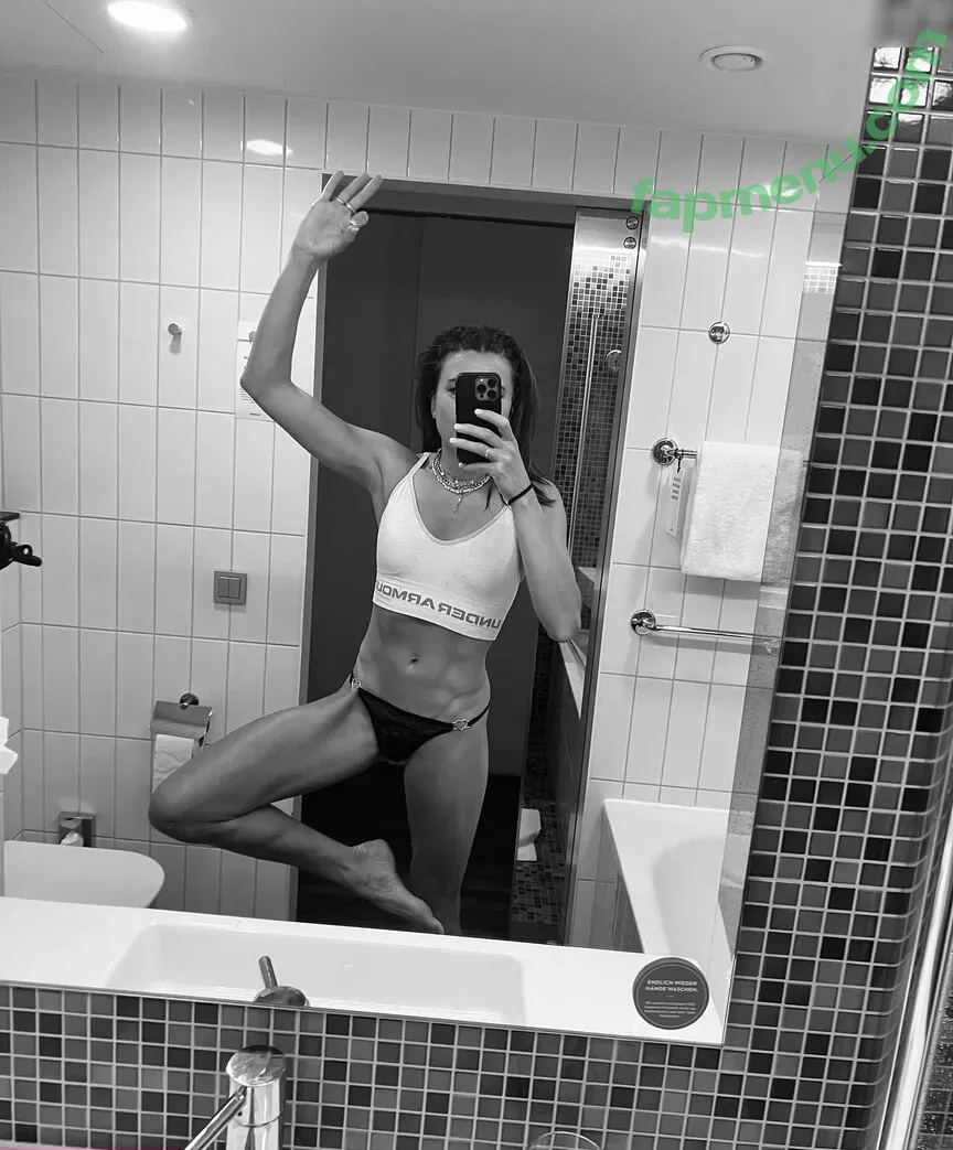 Imke Salander nude photo #0160 (imkesalander)