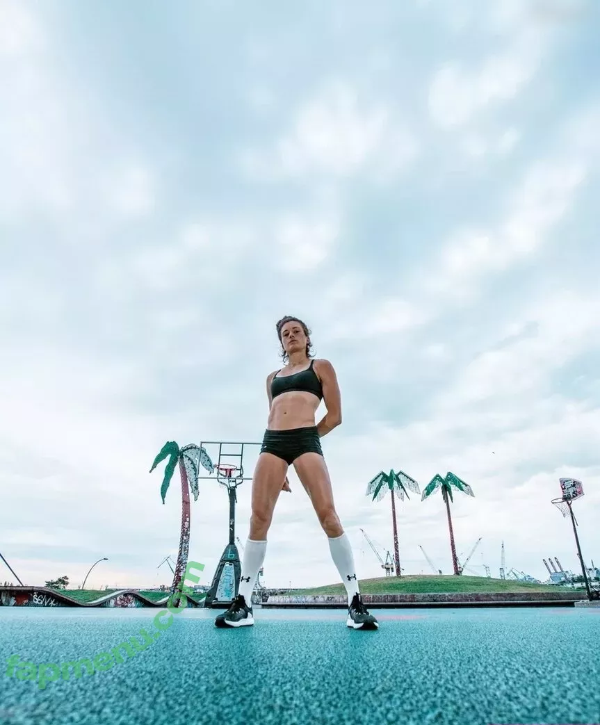 Imke Salander nude photo #0192 (imkesalander)