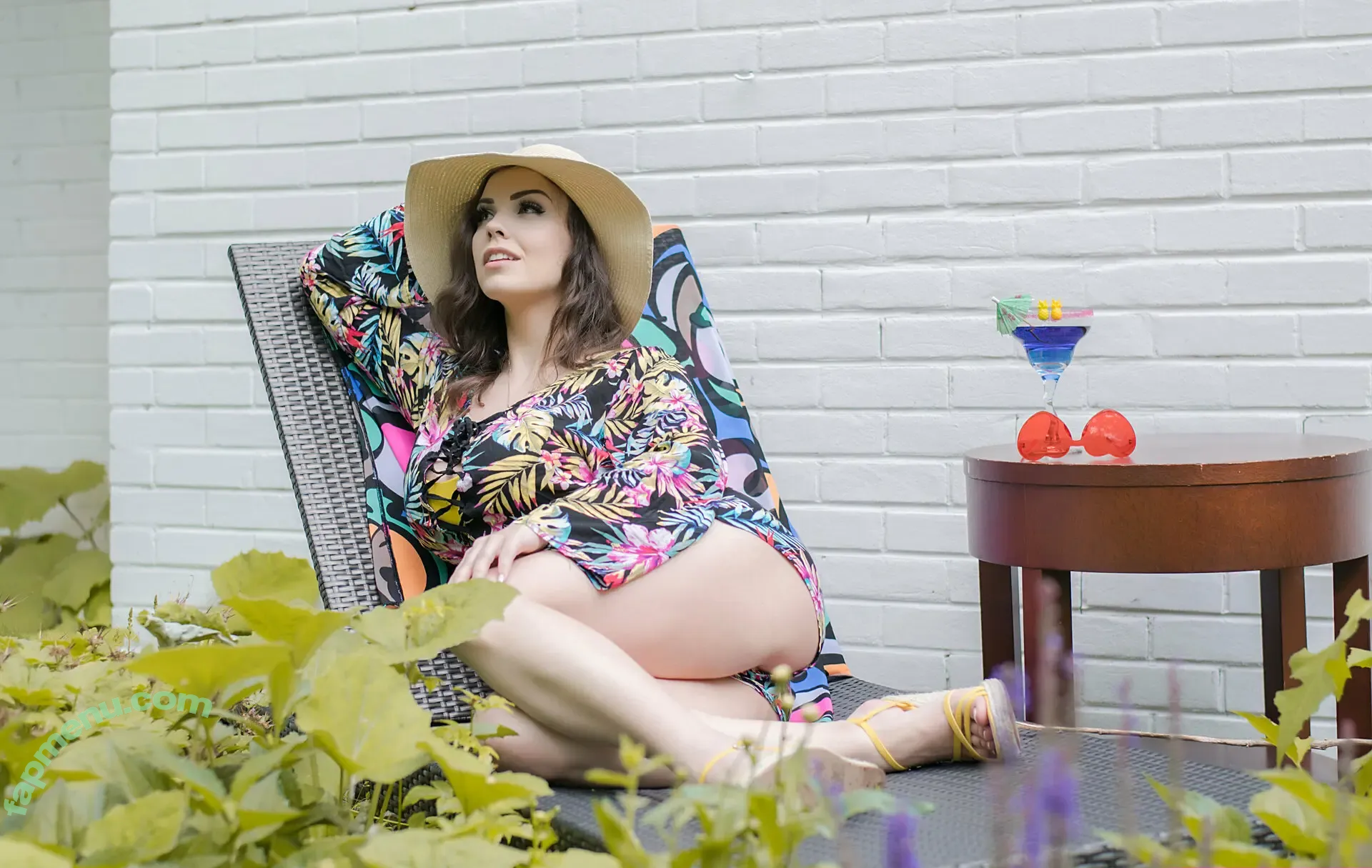 immeganlivefree nude photo #0314 (immeganlivefree)