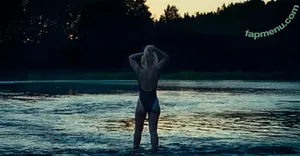 Imogen Poots / impoots nude photo #0149