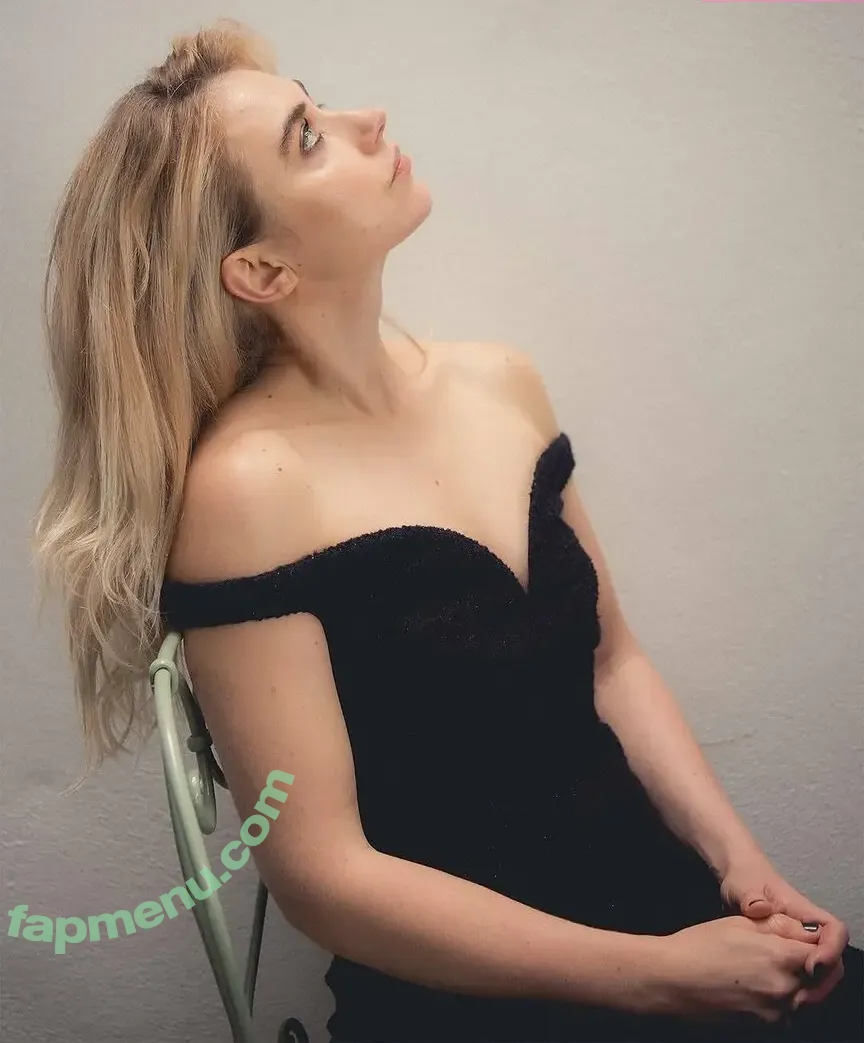 Imogen Poots nude photo #0114 (ImogenPootsActress / ImogenPoots_ / impoots)