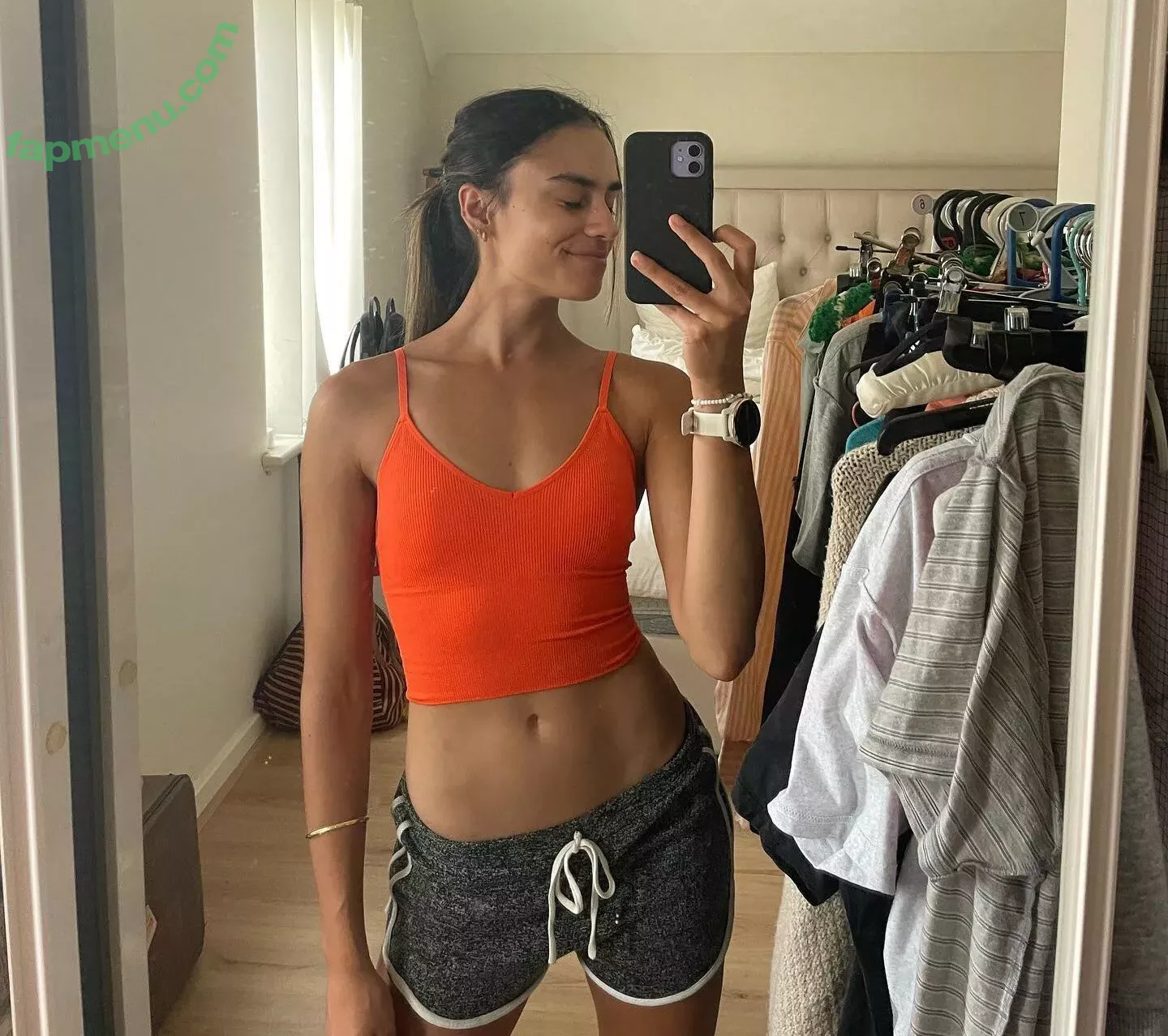 Imogen Russell nude photo #0119 (imogen.russell)