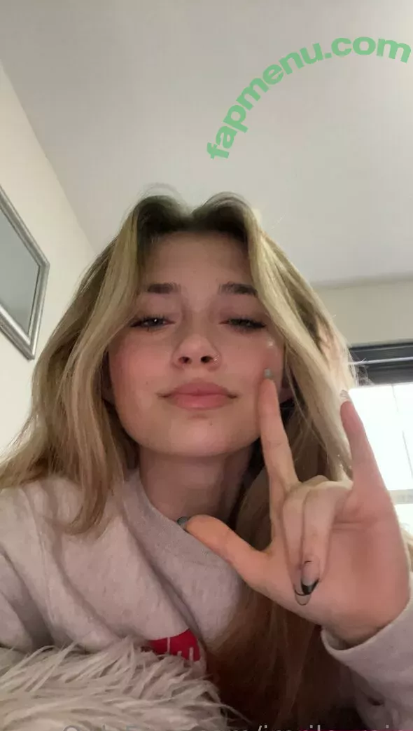imrileyrain nude photo #0013 (imrileyrain)