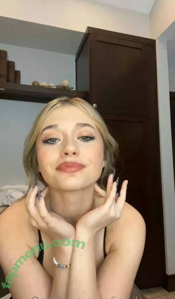 imrileyrain nude photo #0027 (imrileyrain)