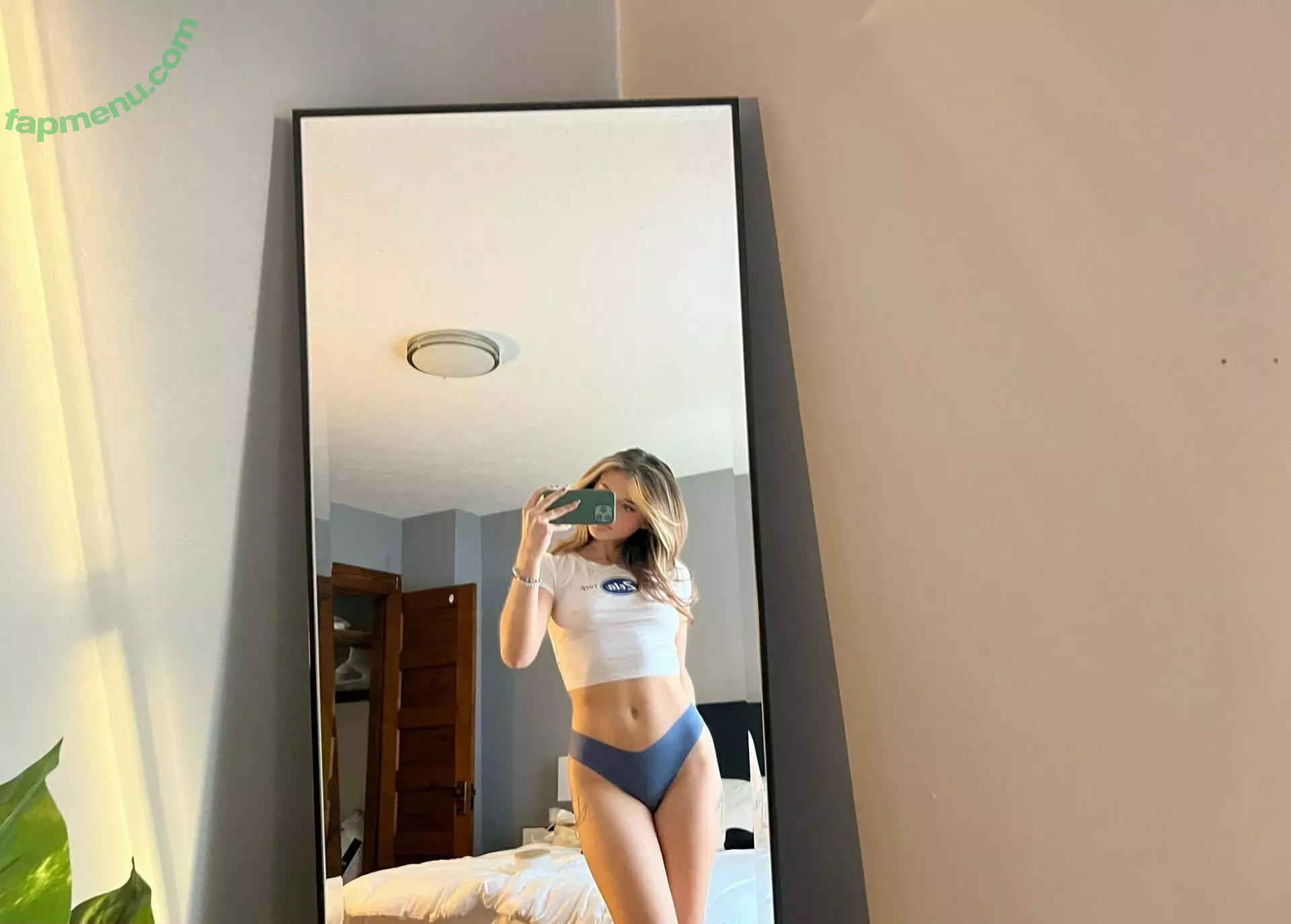 imrileyrain nude photo #0046 (imrileyrain)