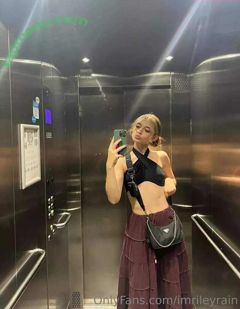imrileyrain nude photo #0115 (imrileyrain)