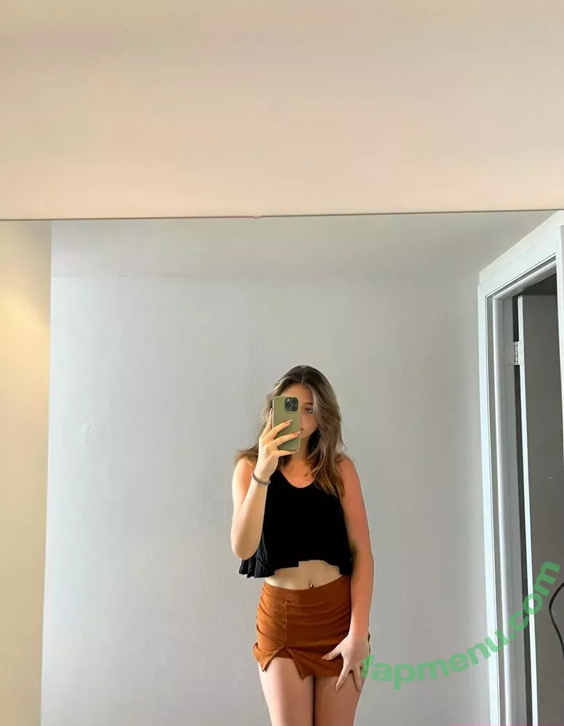 imrileyrain nude photo #0200 (imrileyrain)