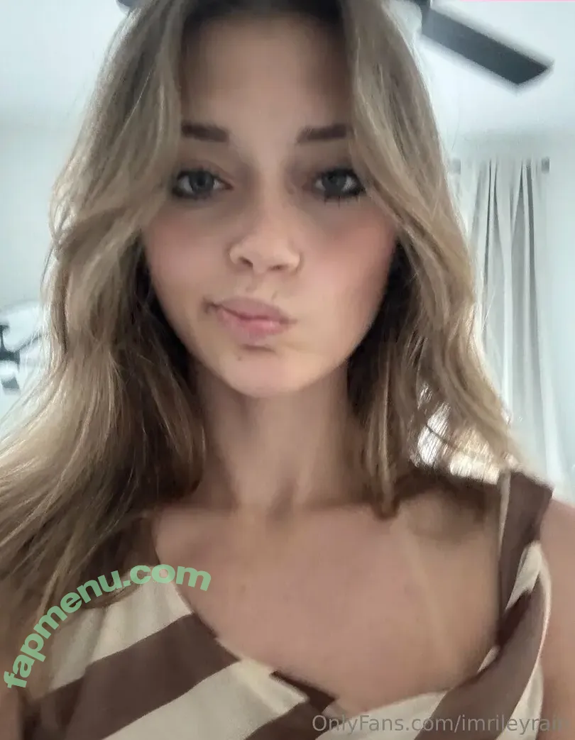 imrileyrain nude photo #0343 (imrileyrain)