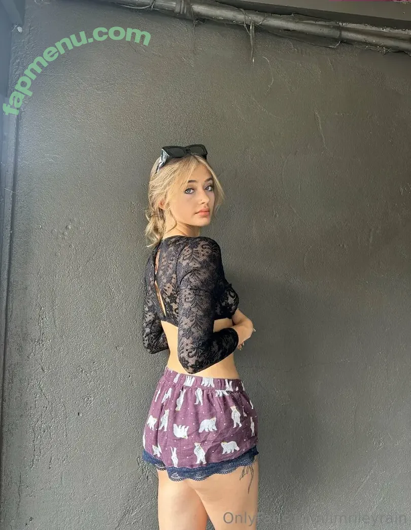 imrileyrain nude photo #0350 (imrileyrain)