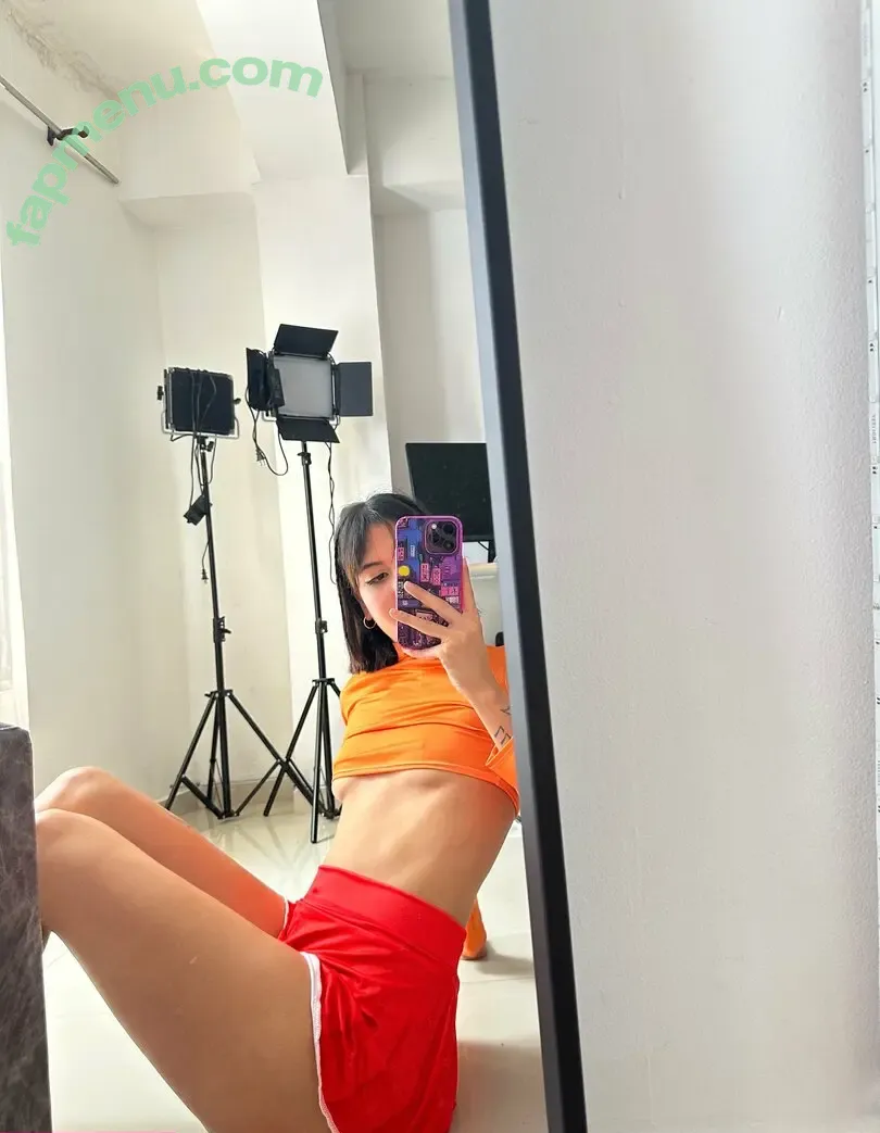 imvaleryxo nude photo #0103 (imvaleryxo)