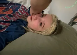 Inaleigh nude photo #0006