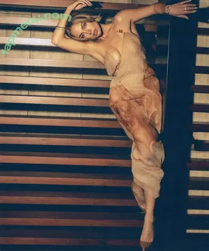 Inanna Sarkis / inanna / inannainanna nude photo #0058