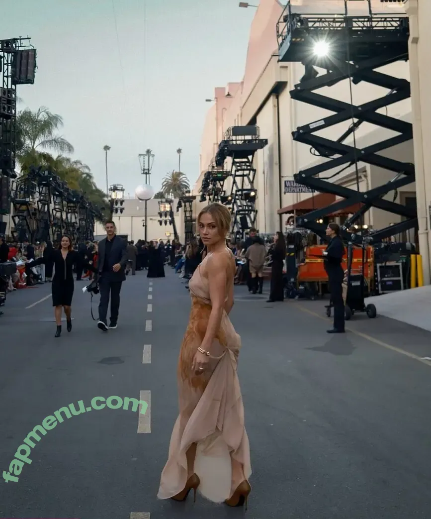 Inanna Sarkis nude photo #0019 (inanna / inannainanna)