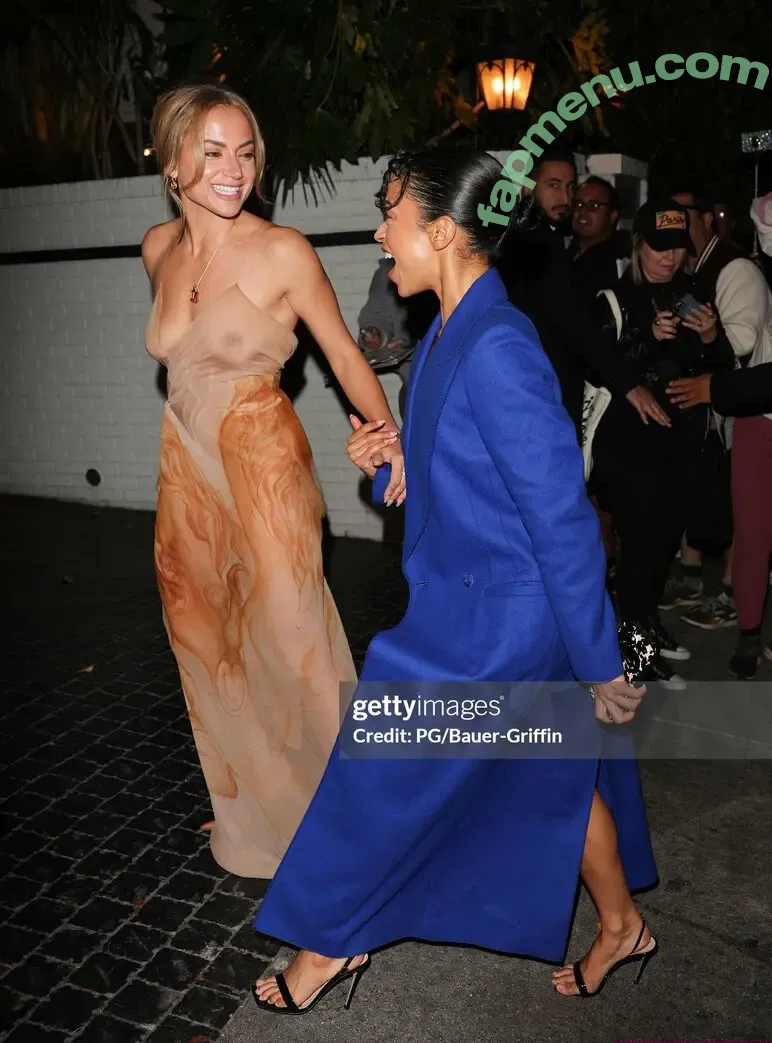 Inanna Sarkis nude photo #0075 (inanna / inannainanna)