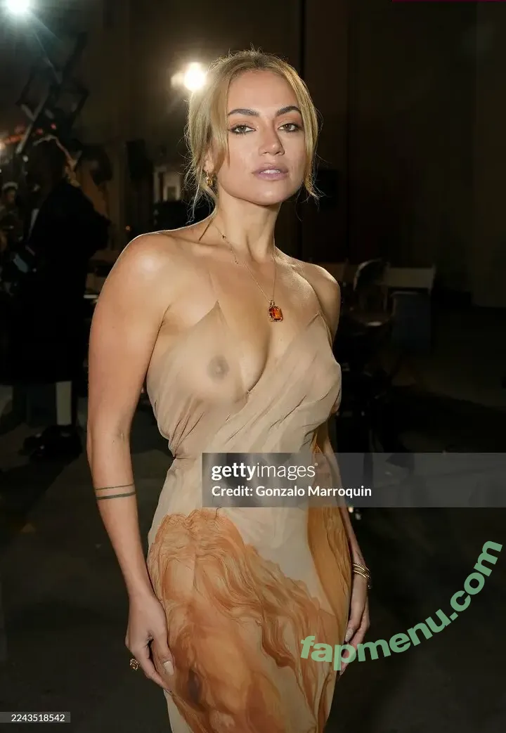 Inanna Sarkis nude photo #0079 (inanna / inannainanna)