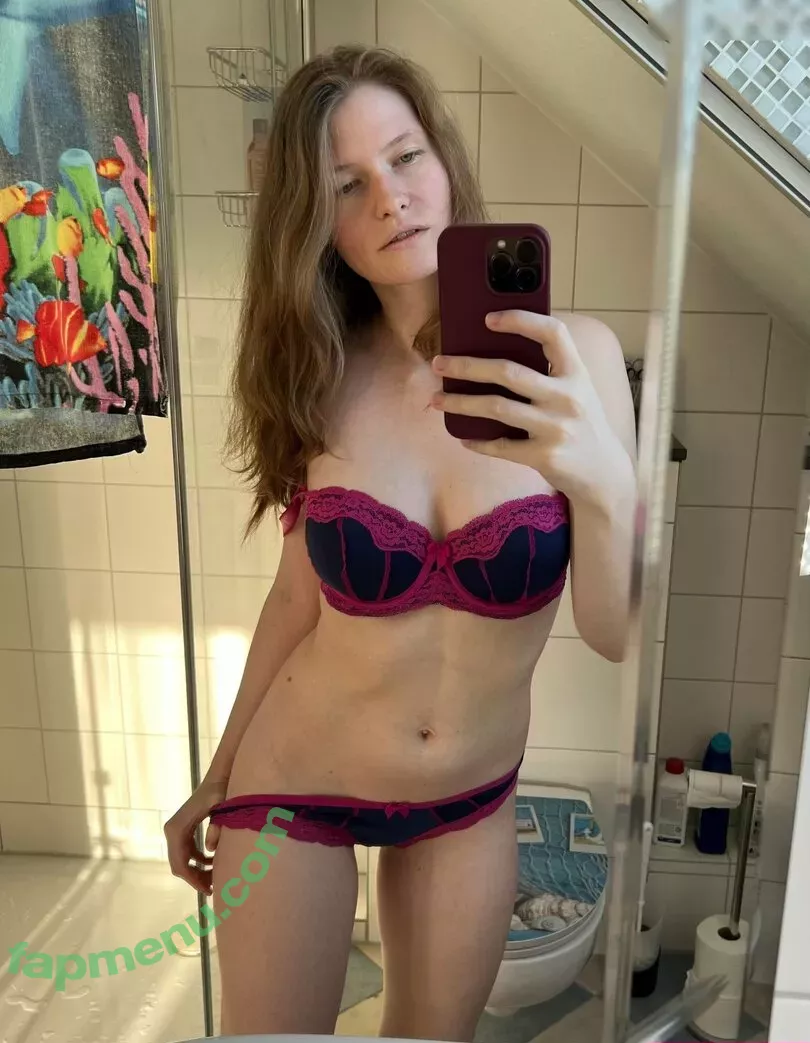 InaSilja nude photo #0090 (InaSilja)