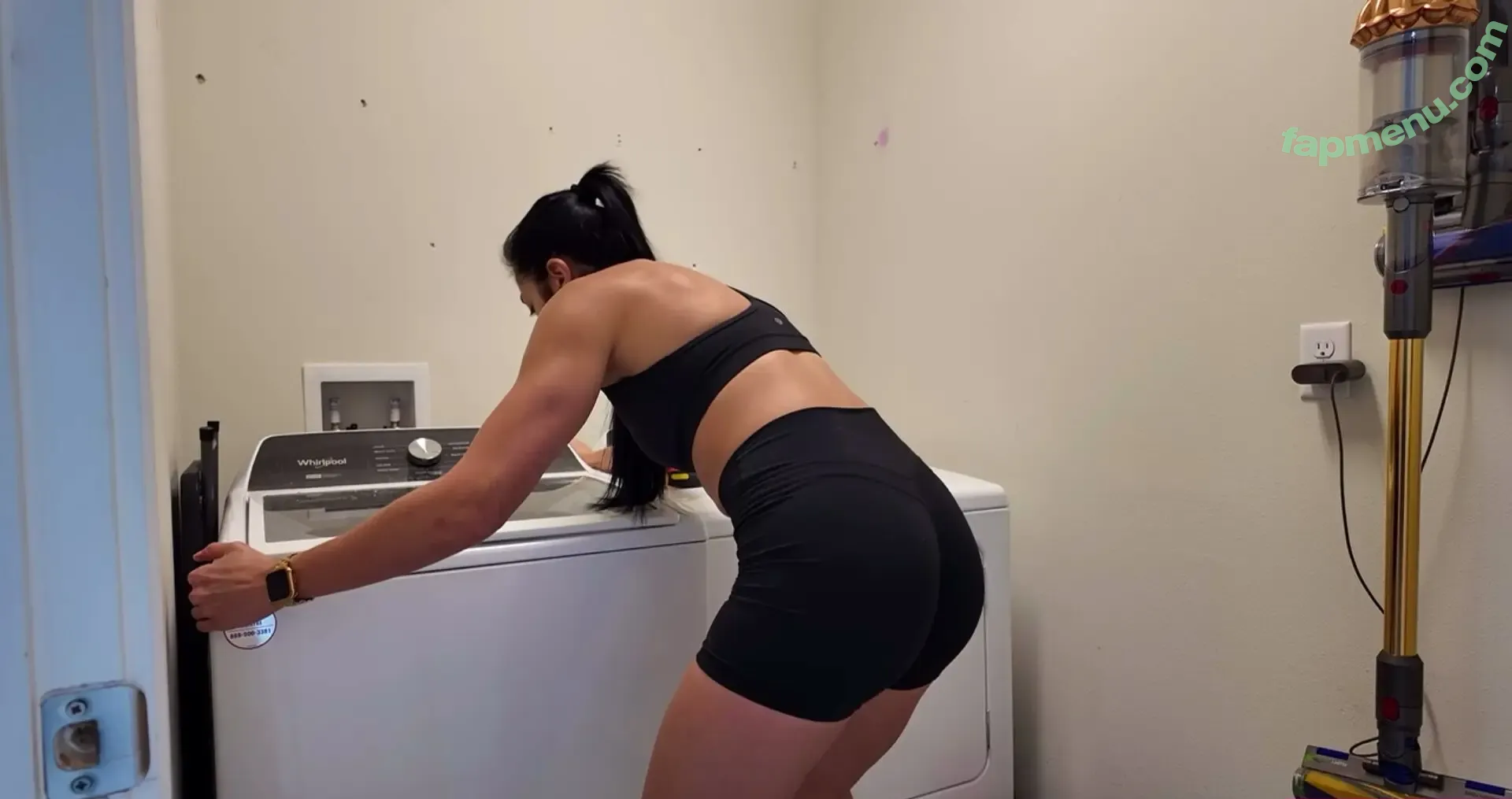 Indi Hartwell nude photo #0396 (indihartwell)