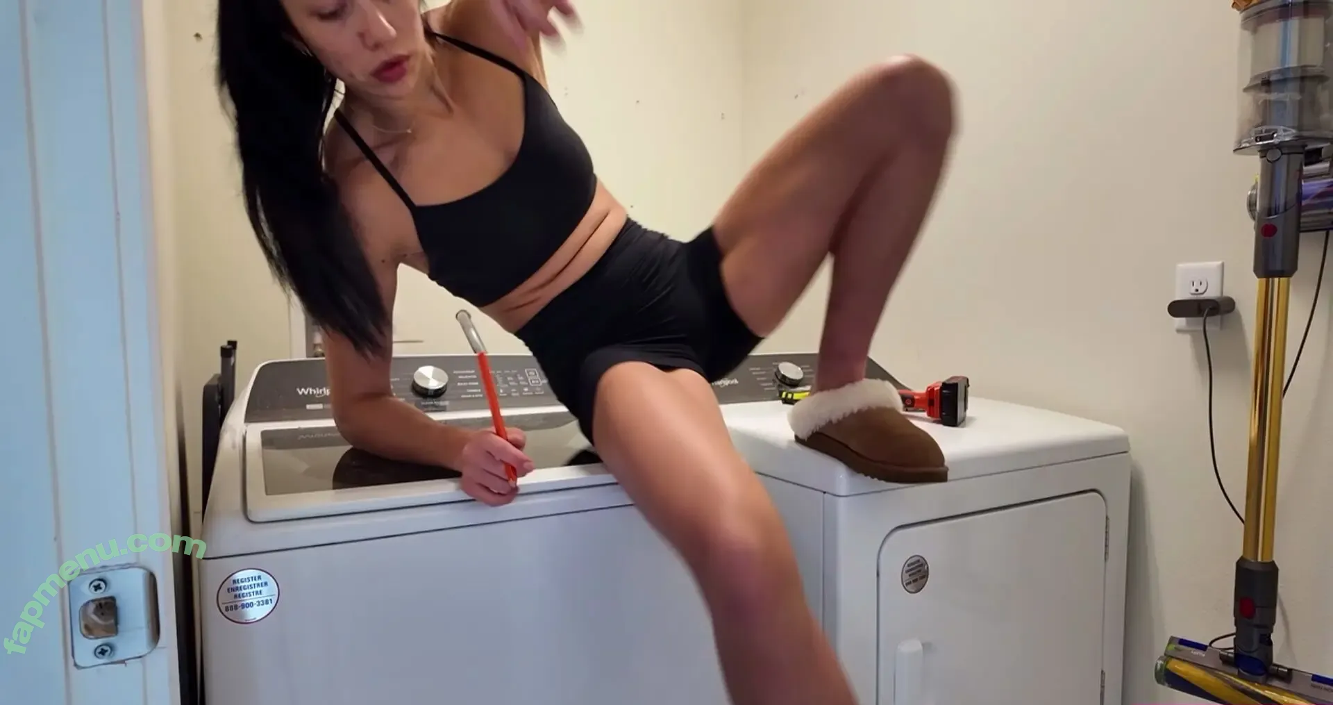 Indi Hartwell nude photo #0399 (indihartwell)