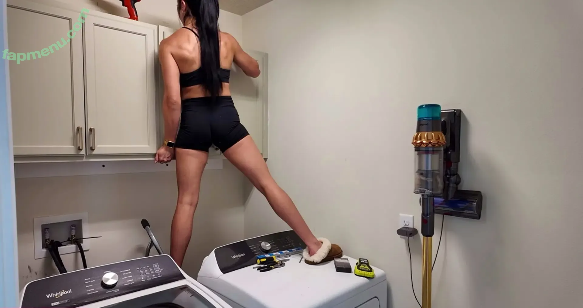 Indi Hartwell nude photo #0407 (indihartwell)