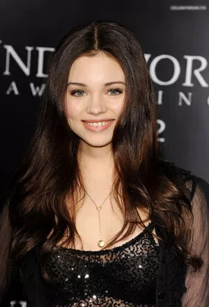 India Eisley / indiaeisley nude photo #0076