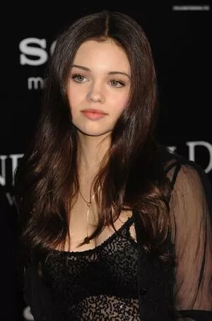 India Eisley / indiaeisley nude photo #0078