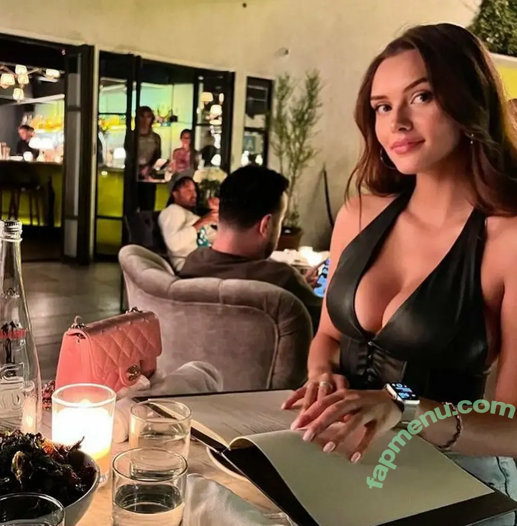 India Grace Halsell nude photo #0023 (indiagracehalsell)