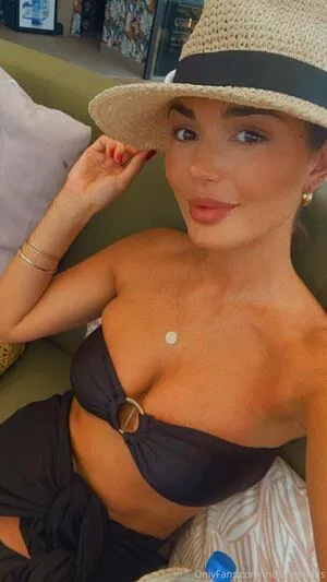 India Reynolds / indiareynolds / lovefromreyn nude photo #0948