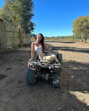 India Reynolds / indiareynolds / lovefromreyn nude photo #1018