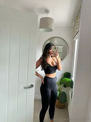 India Reynolds / indiareynolds / lovefromreyn nude photo #1030