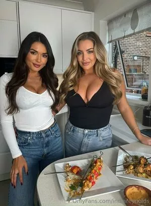 India Reynolds / indiareynolds / lovefromreyn nude photo #1037