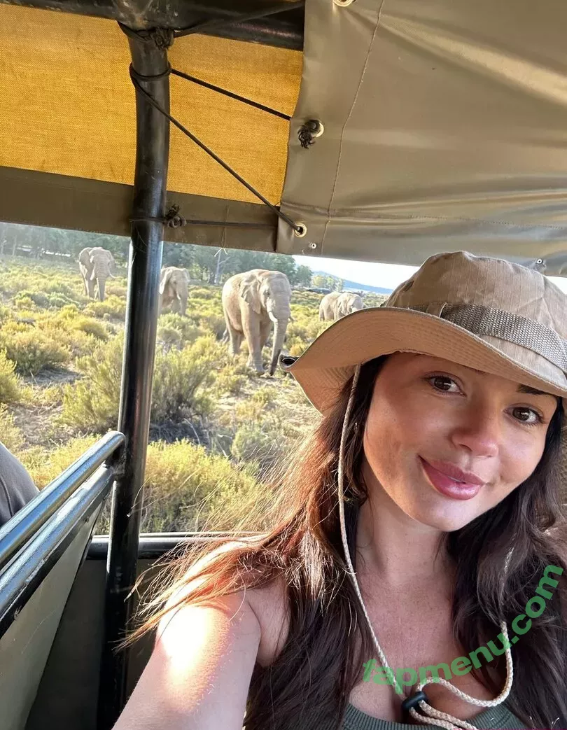 India Reynolds nude photo #1039 (indiareynolds / lovefromreyn)