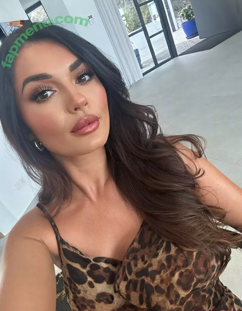 India Reynolds nude photo #1720 (indiareynolds / lovefromreyn)