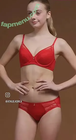 India Woollard / indiareynolds / indiawoollard nude photo #0093